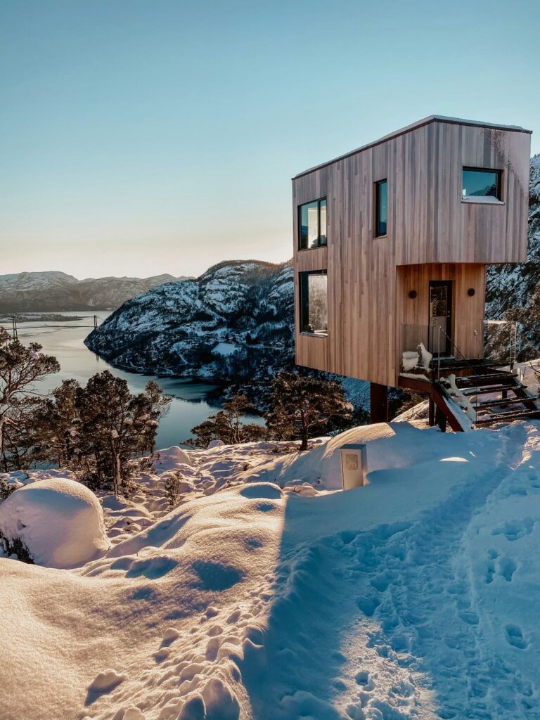 casa off-grid sulla neve